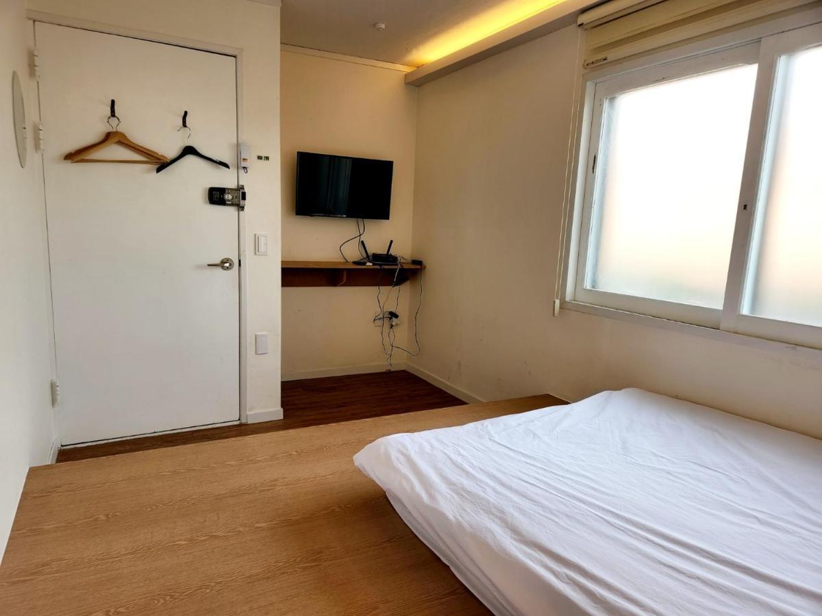 Huayuanhouse Hq In Hongdae Hotel Szöul Kültér fotó