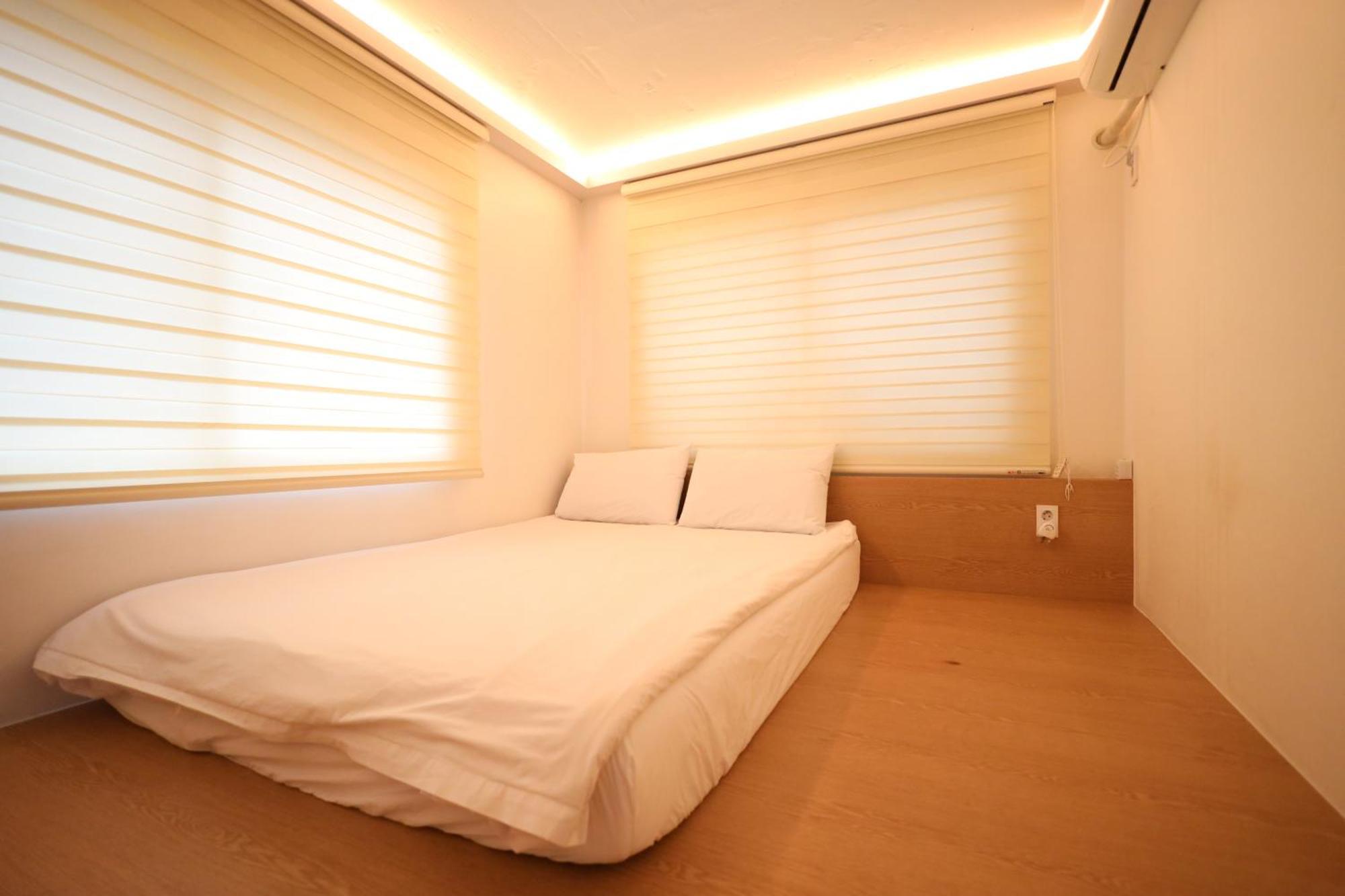 Huayuanhouse Hq In Hongdae Hotel Szöul Kültér fotó